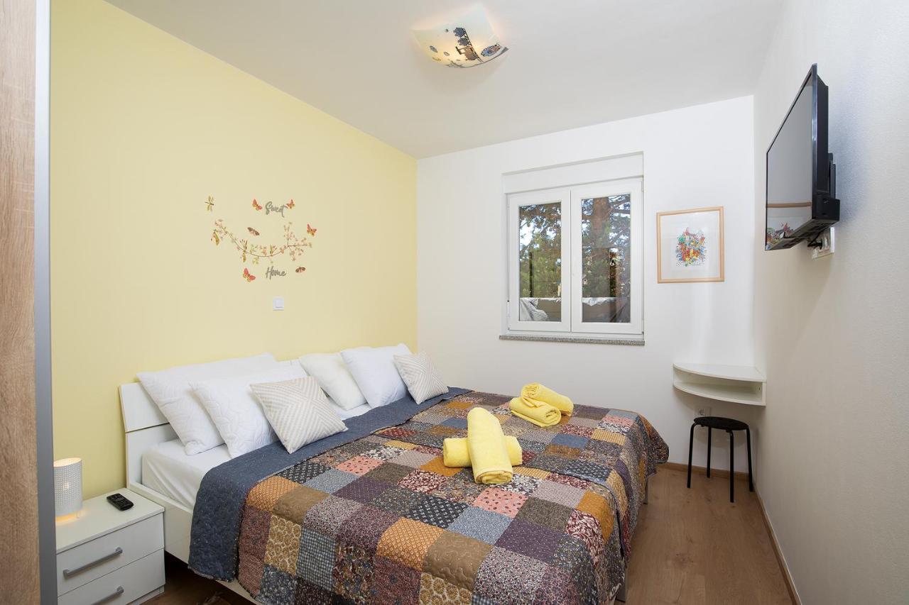 Apartment J&E Medulin Bagian luar foto